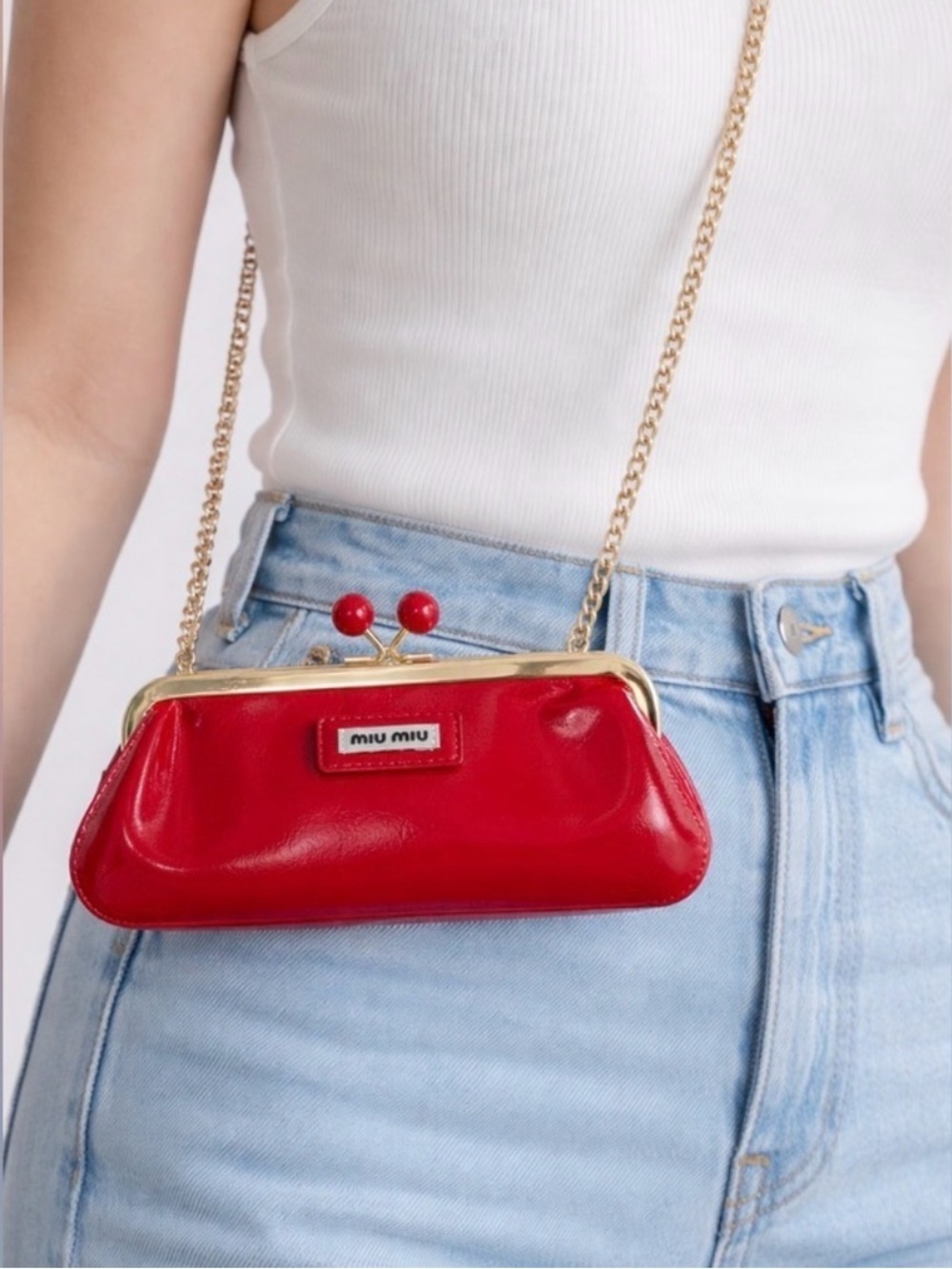 Miu Miu Red Patent Leather Kiss-Lock Clutch - Picture 9 of 9
